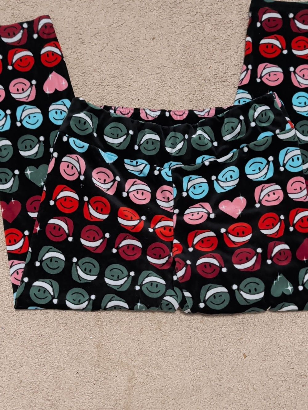 No Boundaries Size XL With Santa Smiley Faces On Them.